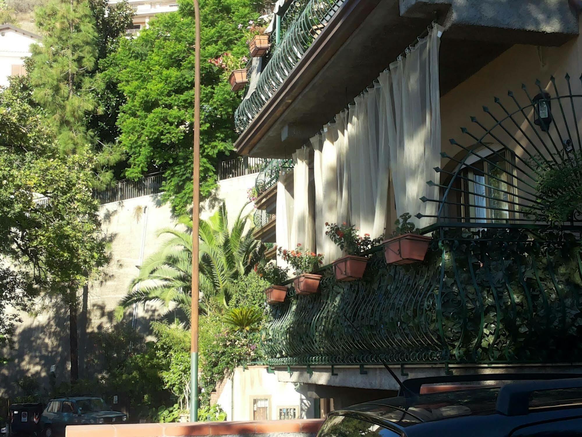 Bed And Breakfast Rosangela Taormina Eksteriør bilde