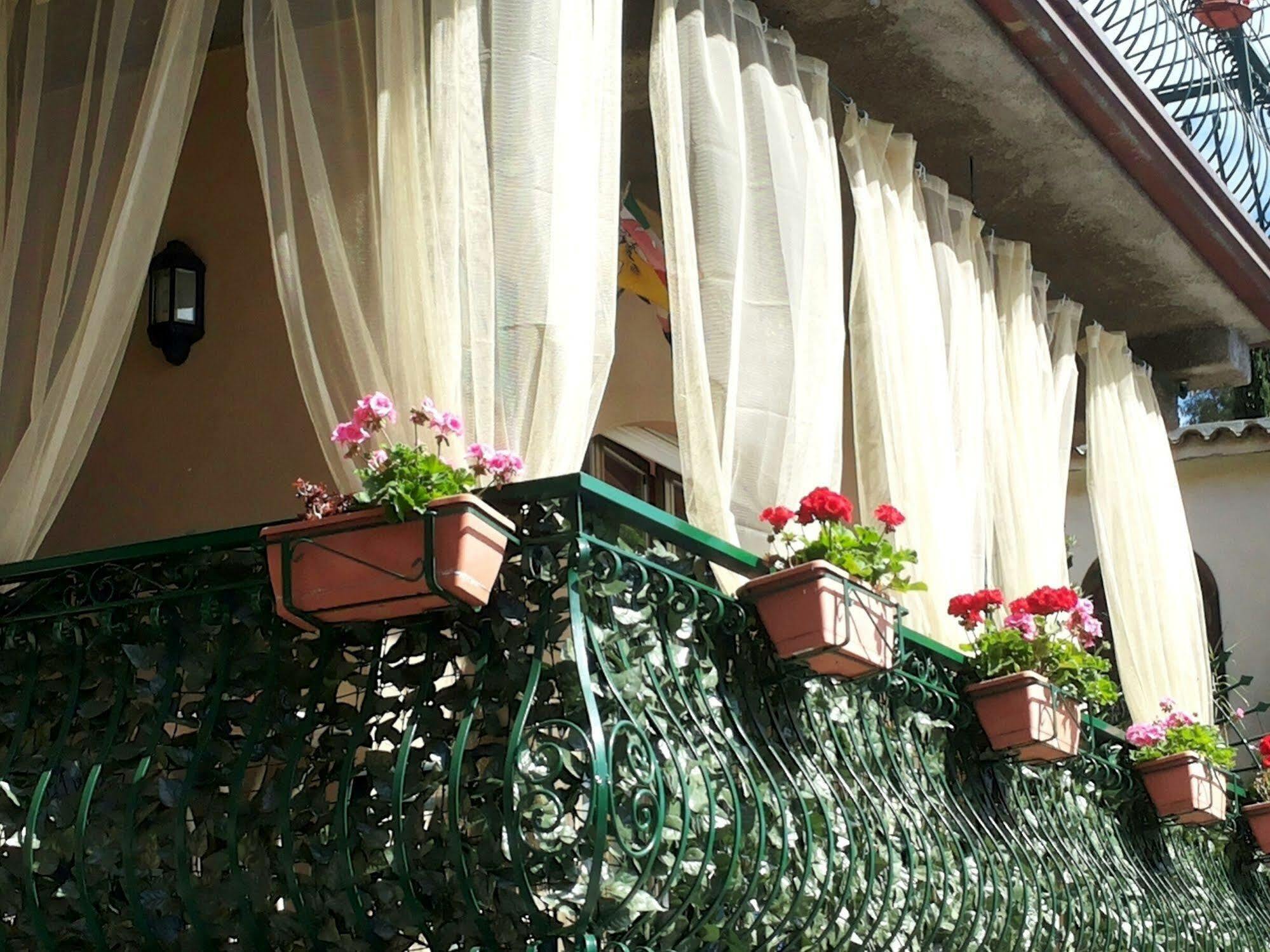 Bed And Breakfast Rosangela Taormina Eksteriør bilde